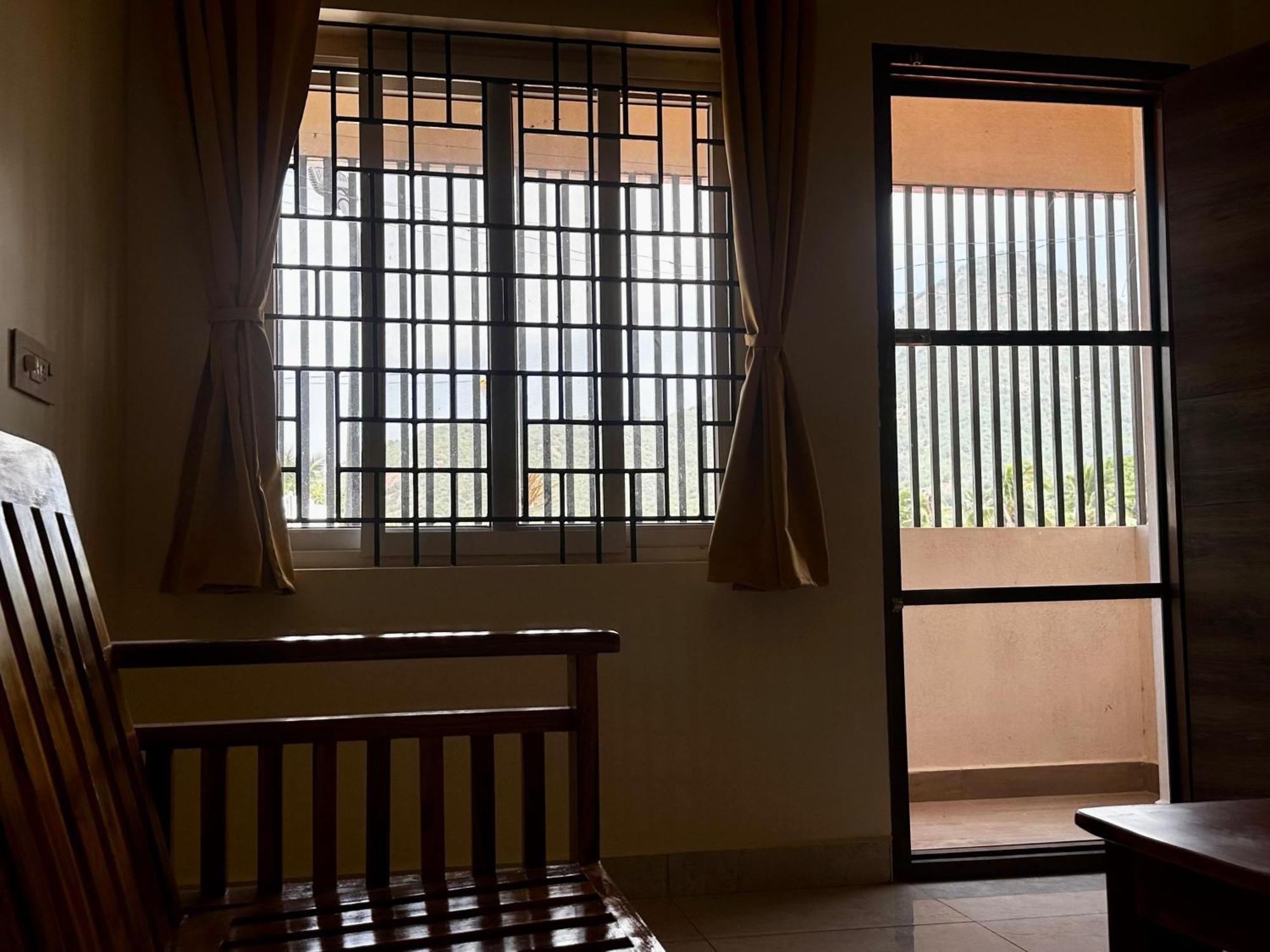 Appartement Girivalam Vista Residency à Tiruvannāmalai Extérieur photo